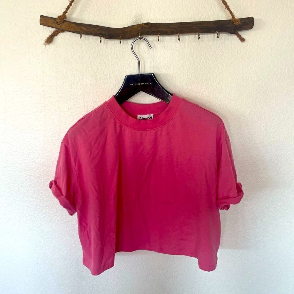 Pink  t shirt crop